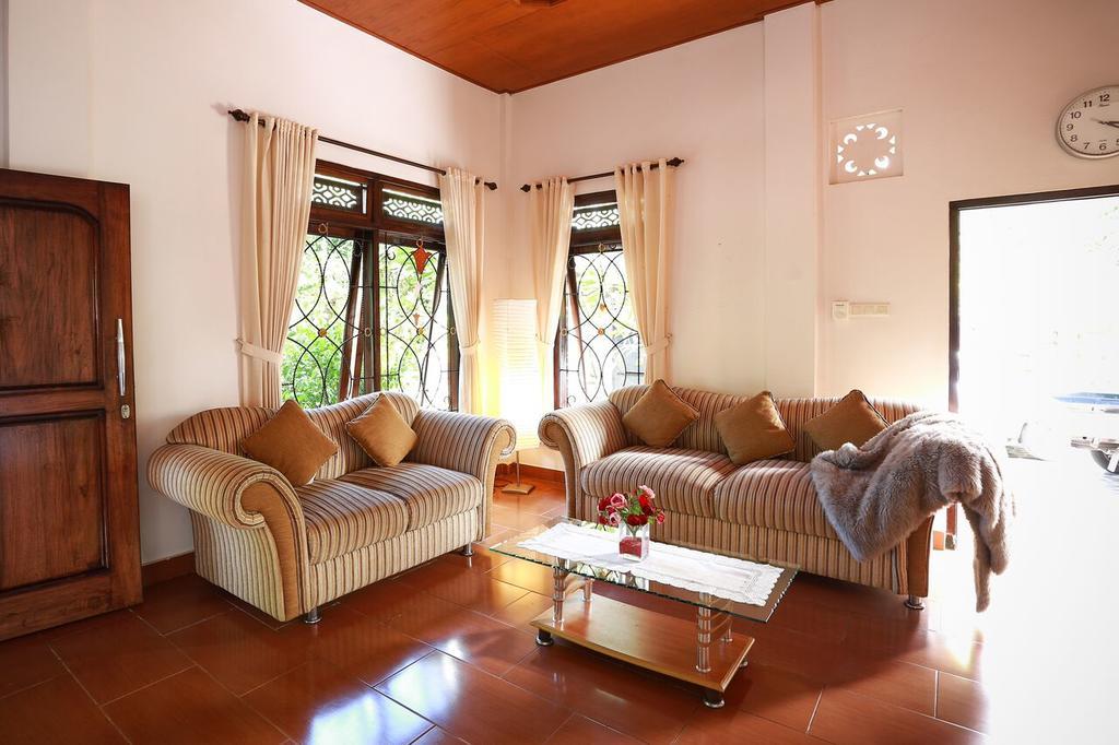 Villa Maryadi Lovina  Exterior photo